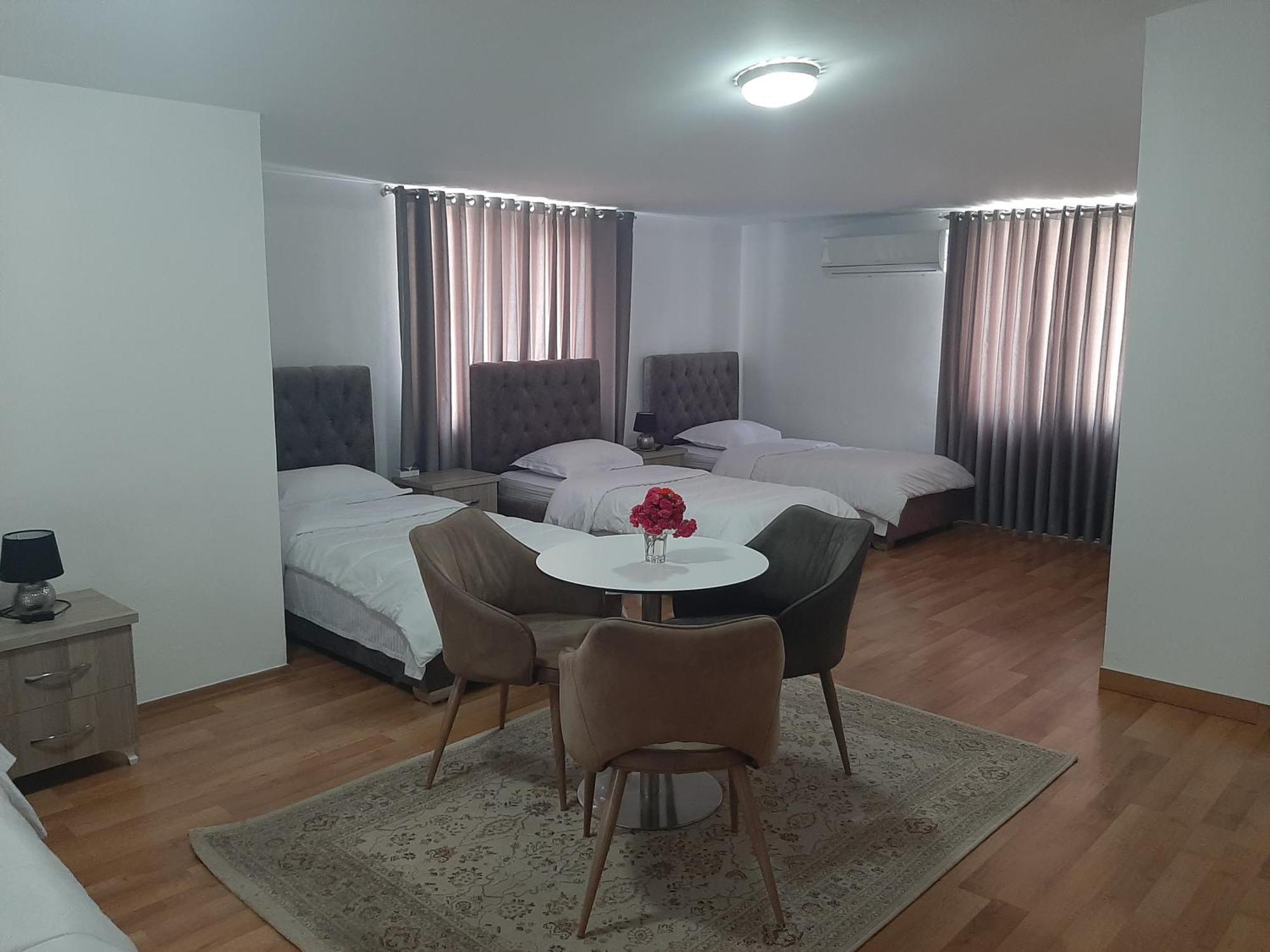 Hotel Vila Arbri Berat Room photo