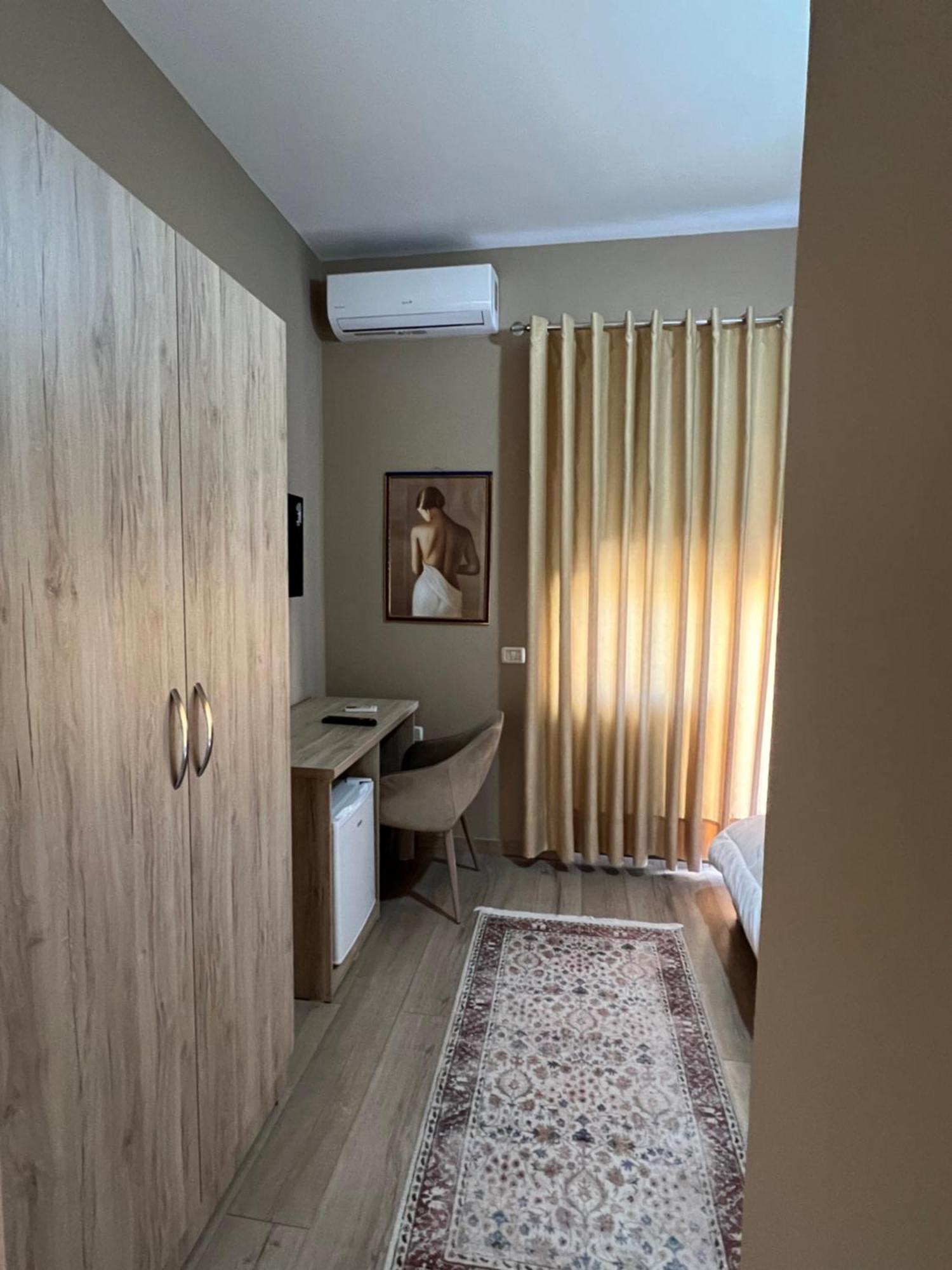 Hotel Vila Arbri Berat Exterior photo